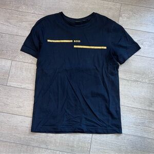Men’s boss T shirt size small